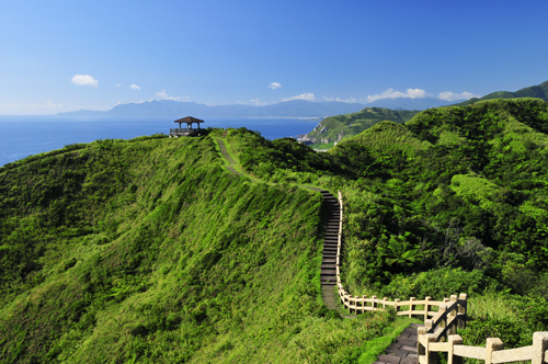 台灣自由行租車旅遊,環島包車, (包車一日遊NT$2800),(24H機場接送NT$800),司機兼導遊~!! 歡迎洽詢規劃行程 !